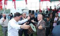 Başkan Sekmen, Davul-Zurnanın Coşkusuyla Er Meydanında