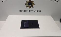 Beyoğlu'nda Bankta Unutulan Telefonu Çalan Hırsız Yakalandı