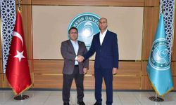 Bigadiç MYO'ya Destek Veren İbrahim Duru'ya Plaket Töreni
