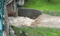 Bursa'da Sağanak Yağışın Ardından Kaplıkaya Deresi'nde Su Seviyesi Yükseldi