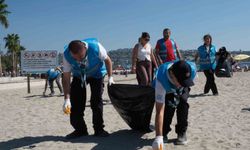 Büyükçekmece'de Deniz Temizliği ile Çevre Duyarlılığına Vurgu Yapıldı
