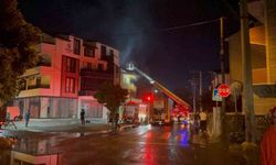 Çardakta Patlayan Alevler, 3 Katlı Binayı Tehdit Etti: 1 Yaralı
