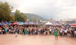 Çınarcık'ta Hamsi Festivali Coşkusu: 4 Ton İkram Edildi