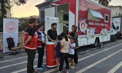 Cizre'de Mobil Sosyal Hizmet Aracı İle Vatandaşlara Destek