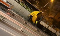 D-100 Kara Yolunda Tır Kazası: Sürücü Hastaneye Kaldırıldı