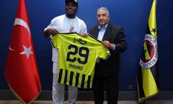 Emmanuel Emenike, Fenerbahçe'yi Ziyaret Etti