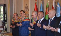 Ertuğrul Gazi'yi Anma ve Yörük Şenlikleri'nin Finali Türbe Ziyaretiyle Gerçekleşti