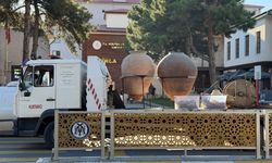 Erzincan'daki Hasarlı Binadan Tarihi Eserler Müze'ye Taşınıyor