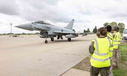 Eurofighter Typhoon Projesi Kapsamında İngiltere'deki Uçak Bakım Tesisleri İncelendi