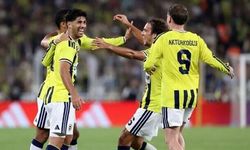 Fenerbahçe-Roma maçı sosyal medyayı salladı! Taraftarın gündeminde Archie Brown ve İsmail Kartal vardı