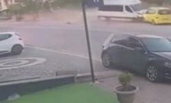 Freni Patlayan Minibüs Taksiyi Sürükleyerek Direğe Çarptı: 1 Kişi Yaralı