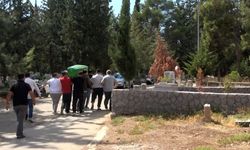 Gaziantep'te Eşi Tarafından Pompalı Tüfekle Vurulan Kadın Kilis'te Toprağa Verildi
