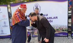 Genç Ahinin Kaftan Devir Teslimi: El Öperek Alındı