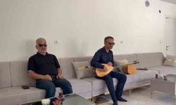 Görme Yetisini Kaybeden İsmail Babat, Bağlama ile Hayata Tutundu