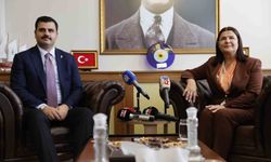 İnan'dan İzmir Belediye Başkanlarına Cesaret Çağrısı