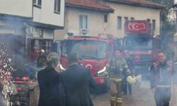 İtfaiyecilere Yangın Sırasında Sürpriz Kutlama