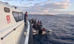 İzmir'de 15 Düzensiz Göçmen Sahil Güvenlik Tarafından Yakalandı