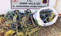 İzmir'de Kablo Hırsızları Suçüstü Yakalandı: 700 Bin TL Değerinde Kablolar Ele Geçirildi