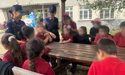 Jandarma, Öğrencilerin Güvenliği İçin Farkındalık Eğitimleri Düzenliyor