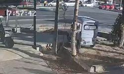 Karabük'te Otomobil Yayaya Çarptı, Kaza Anı Güvenlik Kamerasında
