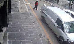 Karabük'te Otomobilin Kontrolden Çıkışı Kameralara Yansıdı