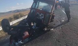 Kars'ta Trafik Kazası: Traktör ile Otomobil Çarpıştı, 6 Yaralı