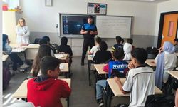 Kilis'te Öğrencilerden Polise Büyük İlgi