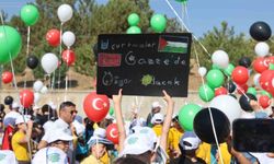 Konya'da Gazzeli Çocuklar İçin Uçurtma ve Balonlarla Gökyüzüne Mesaj Gönderildi