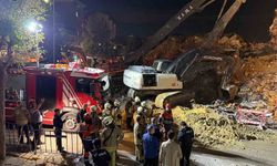 Küçükçekmece'de Kentsel Dönüşüm Kapsamındaki Bina Kendiliğinden Çöktü