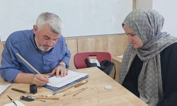 Kütahya'da Geleneksel Hüsn-i Hat Kursuna Yoğun İlgi