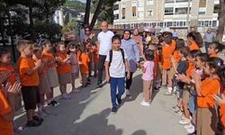 Lösemiyi Geride Bırakan Talha, İki Yıl Sonra Okuluna Döndü