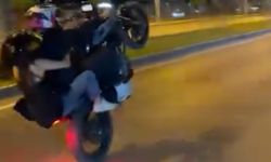 Malatya'da Motosikletle Yapılan Tehlikeli Gösteri Kameralara Yansıdı