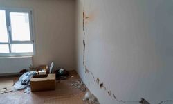 Manisa'da Apartman Korkusu: Tehlikeli Yarıklar Büyüyor