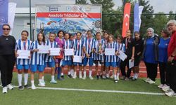 Manisa'nın kızları Türkiye üçüncüsü oldu