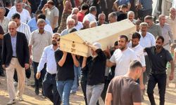 Mardin'de Tarlada Cansız Bedenine Ulaşılan Çocuğun Cenazesi Toprağa Verildi