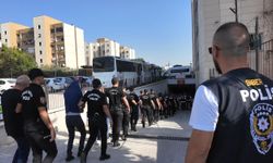 Mersin'de Yasa Dışı Bahis Operasyonu: 30 Kişi Tutuklandı