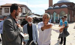 Merzifon'da Toz ve Çukur Sorunu: Vatandaşlara Maske Dağıtıldı