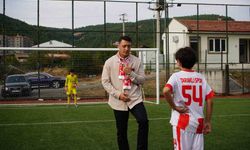 Mesut Özil'den Gençlere Futbol Akademisi Müjdesi