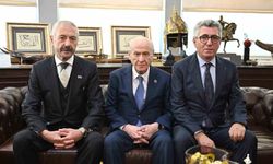 MHP Lideri Bahçeli'ye Sarallar ve Şahinler Ailelerinden Ziyaret