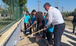 Minik Öğrenciler ve Yerel Yöneticilerden Örnek Proje: Okulda Tadilat ve Temizlik