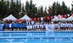 Mudanya Belediyespor Yüzücüleri Madalya Yağmuruna Tutuldu