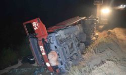 Orman yangınına müdahale eden arazöz devrildi: 2 işçi yaralandı