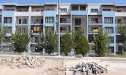 Sarıçam'daki Toplu Konutlar İçin Belediye Yol Çözümü Bekliyor