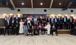 Seyrantepe İlkokulu'na Minik Gazetecilerden Ödül Yağmuru