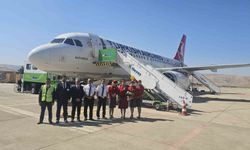 Siirt Havalimanı Yenilendi, İlk Yolcu Uçağı İndi