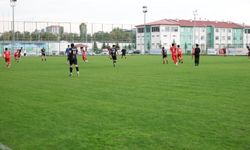 Sivas'ta Filistinli Öğrencilerle Dostluk Maçı Heyecanı