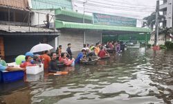 Tayland'da Sel Felaketi: 8 Kişi Hayatını Kaybetti