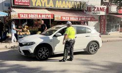 Ters Yöne Giren Sürücüye Polis Ceza Kestirdi