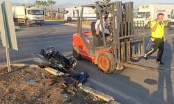Ticari taksi ile motosikletin çarpıştığı kazada bir kişi yaralandı