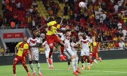 Trendyol Süper Lig: Göztepe: 0 - Gaziantep FK: 4 (İlk yarı)